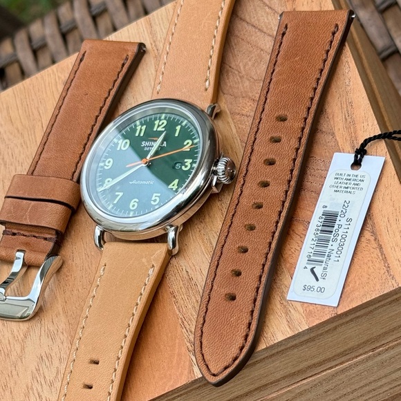 Shinola 45mm Runwell Automatic - Picture 7 of 8